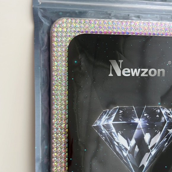 License Plate Frame With Rhinestones - Picture 3 of 6